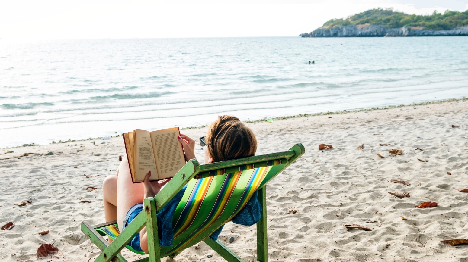   Are you on vacation?  Carlos Violhaes recommends science books for the summer

