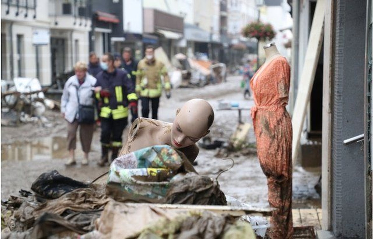 Why did science fail to predict floods in Germany?  |  science and health