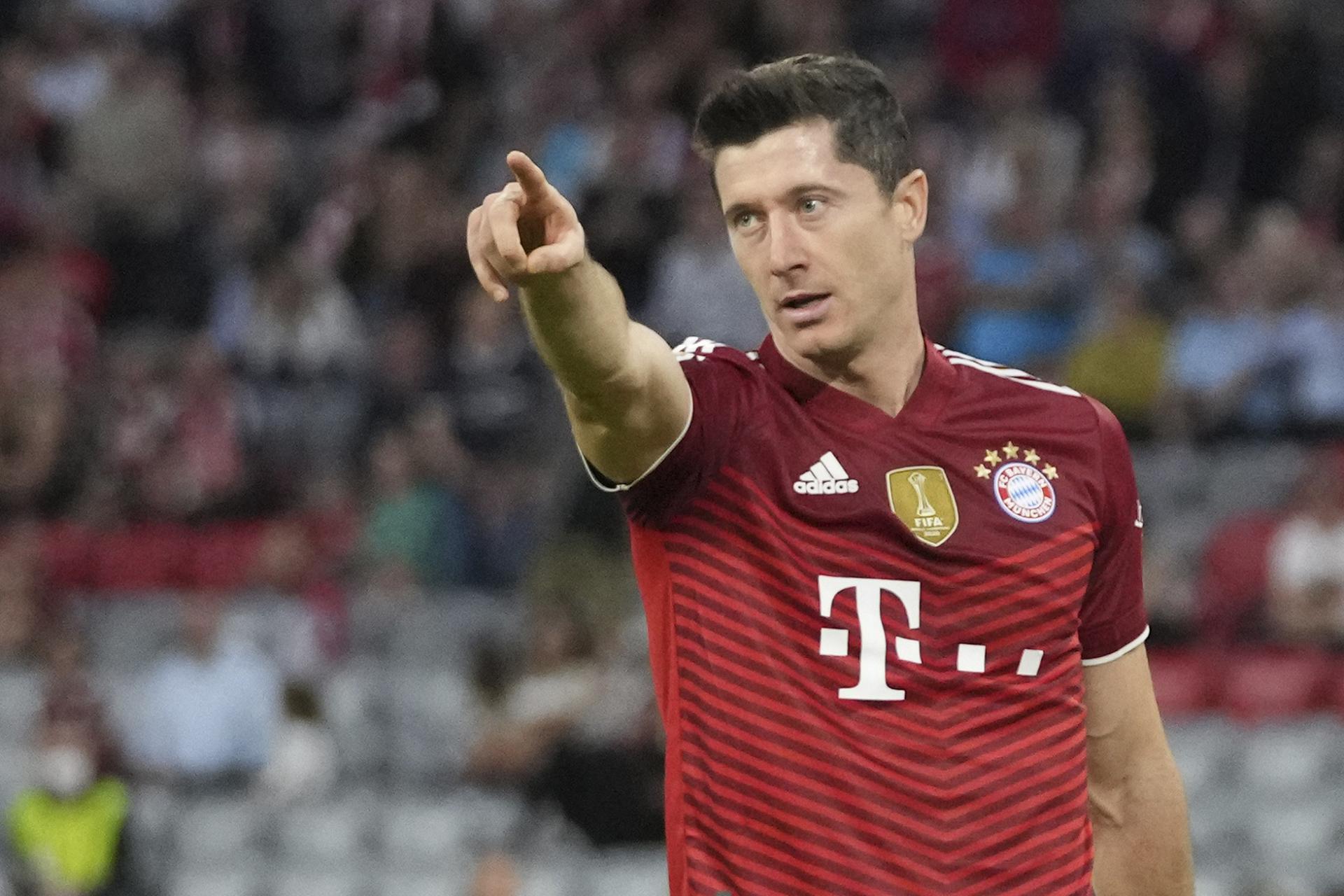 Lewandowski equals Ronaldo’s record!  Bayern’s fantastic win at the end of the year