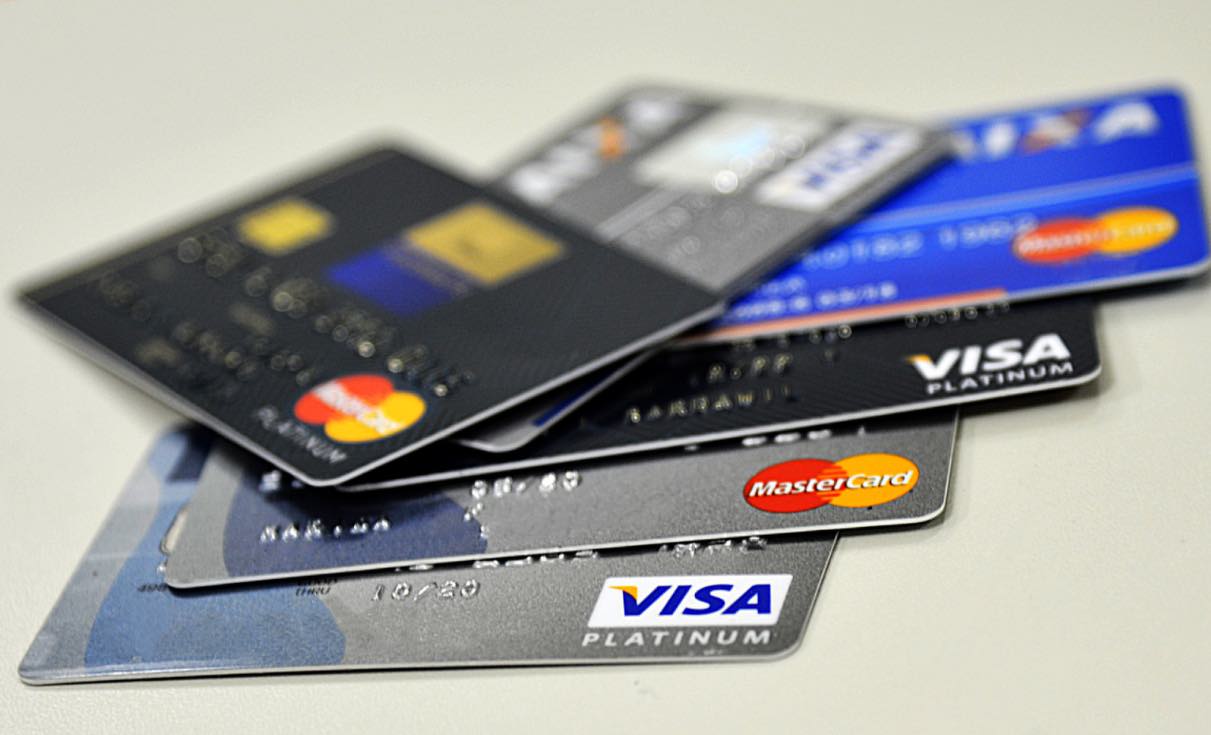 Using bank cards will become more expensive!  Find out about the new prices