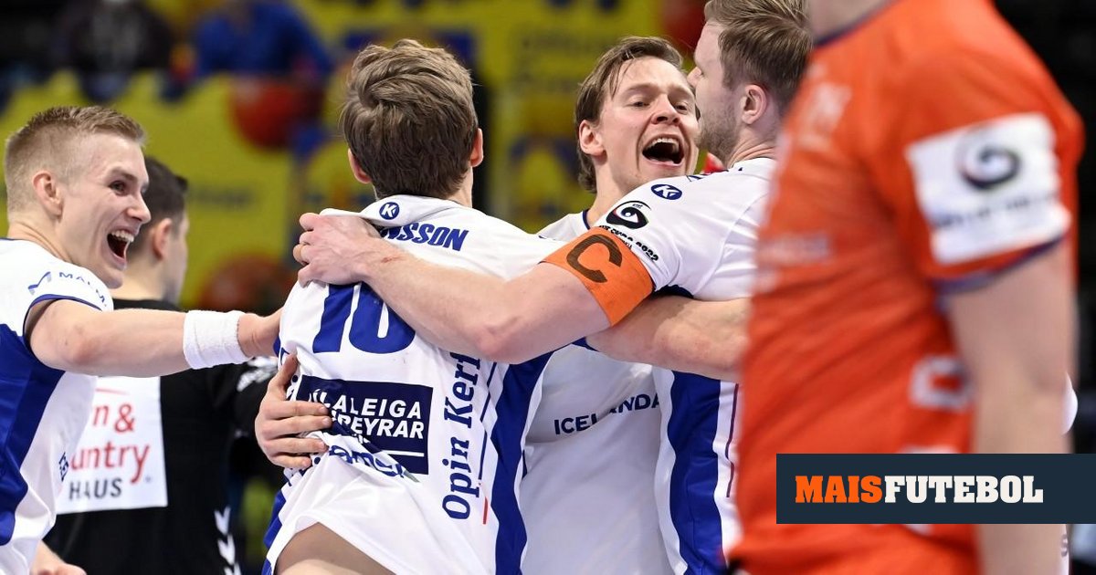 Iceland Defeats The Netherlands Portugal S Handball Accounts In The Euro