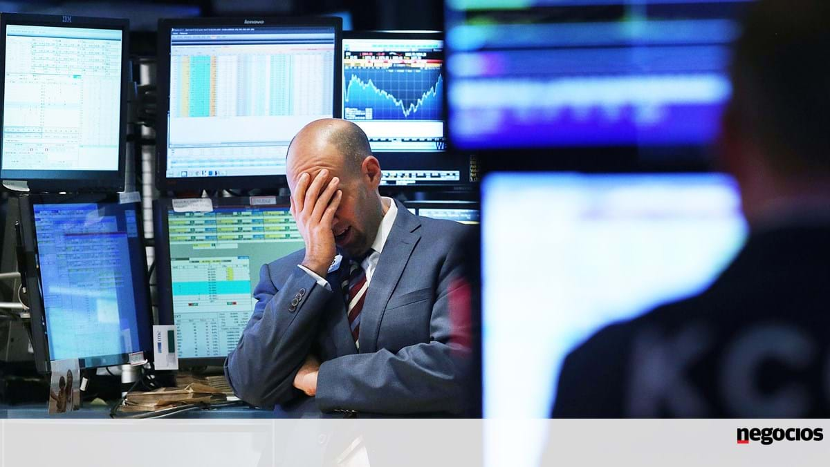 Technology, retail and Powell topple Wall Street – markets in a minute