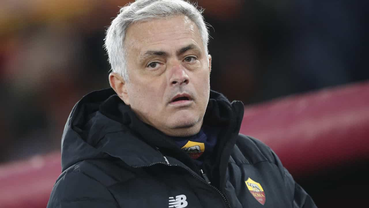 Spanish broadcaster says Mourinho deceived him.  “a liar”