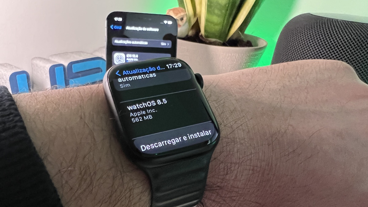 watchOS 8.5 brings Apple Watch 7 fast charging issues