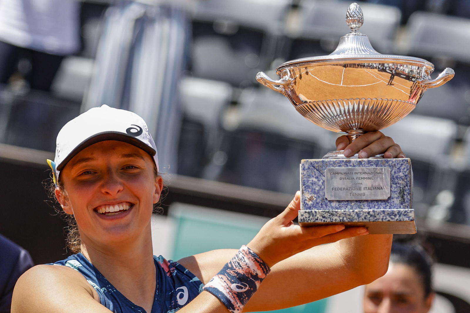 Iga Świątek “Pride and Happiness”.  The tennis player shared his records from Rome