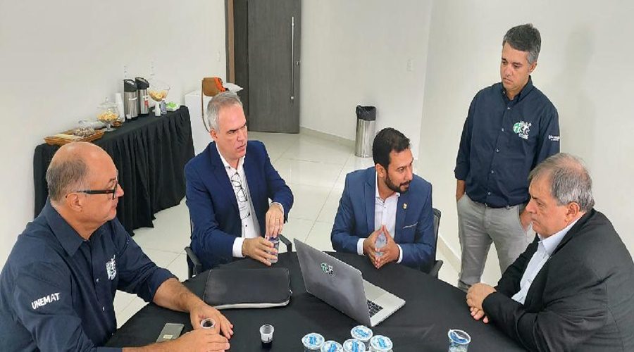 Photo: Minister Paulo Alvim President of AEB Carlos Mora, Coordinator of the Technology Park Rogerio Nunes and Coordinator of the RISC Professor Robinho The Ministry of Science, Technology and Innovation announces new partnerships with Mato Grosso