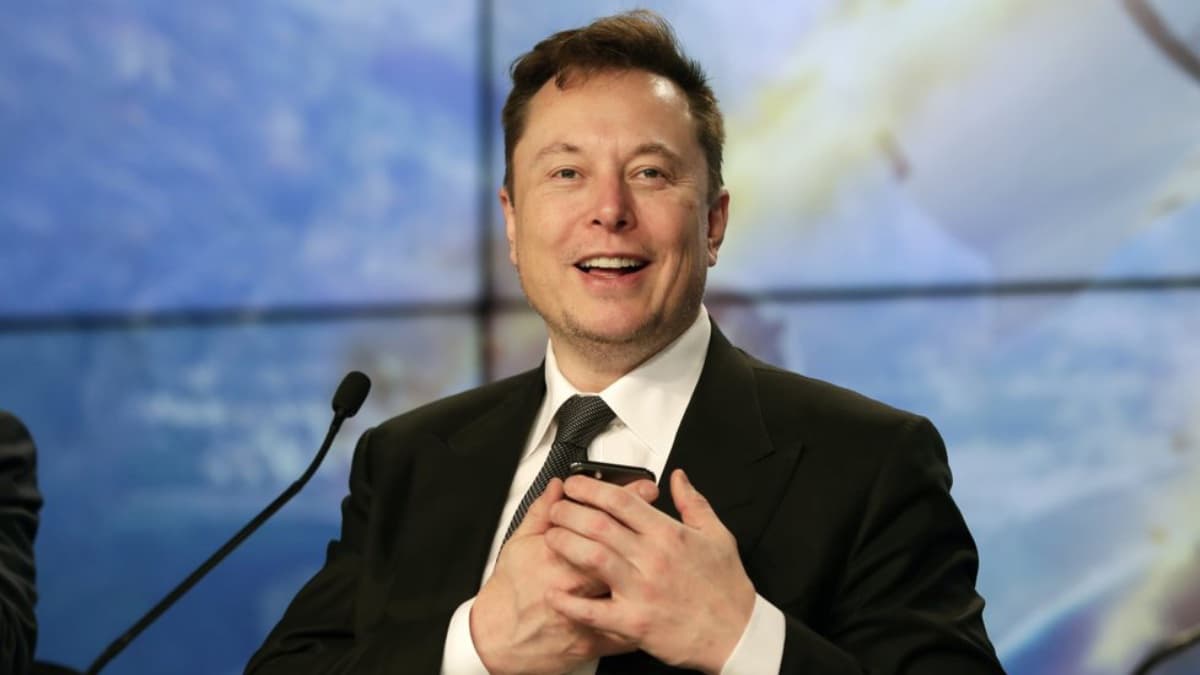 Elon Musk backtracks on his intention to lay off 10% of Tesla employees