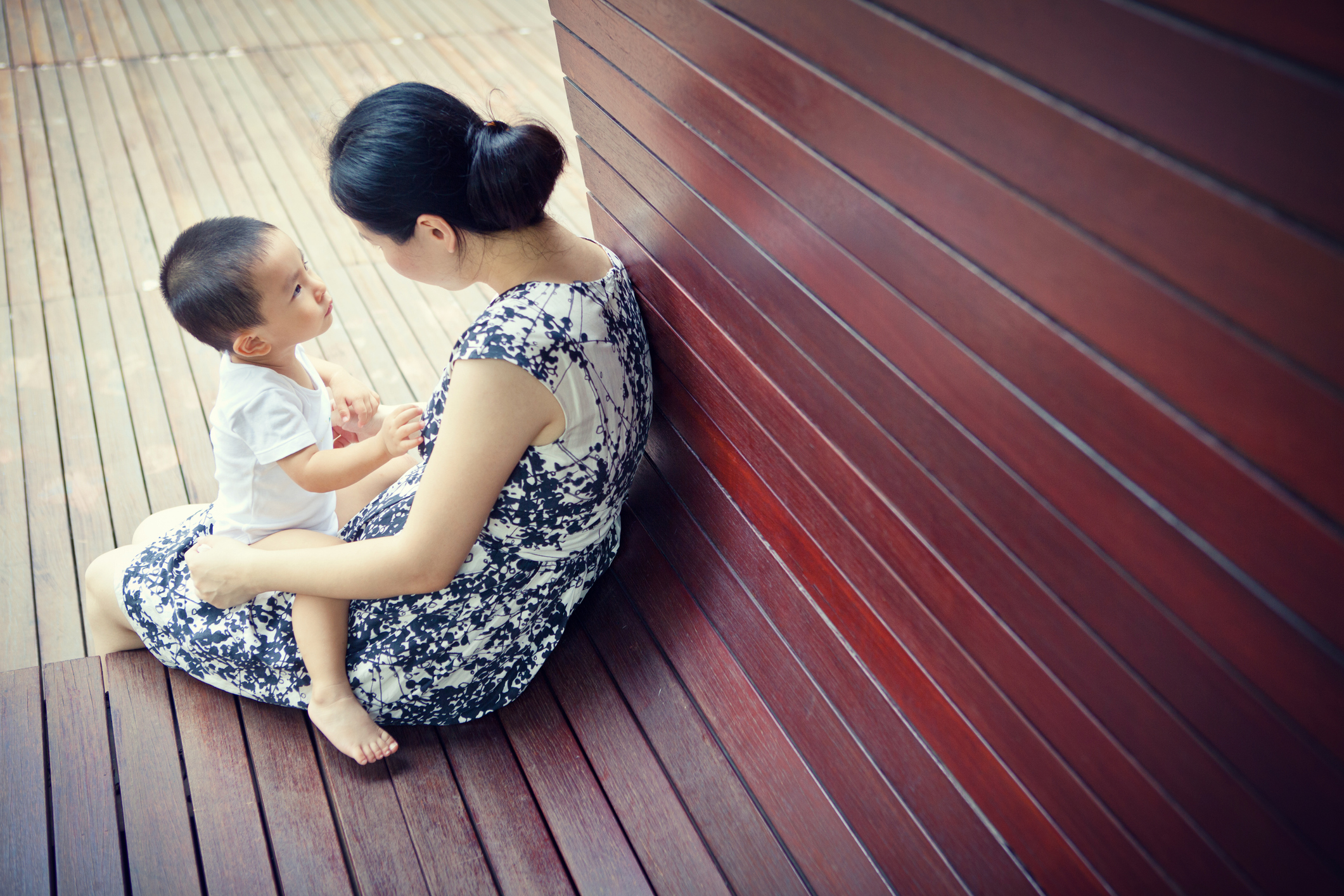 A woman puts a 2-year-old girl in a cage while she works because she can’t afford daycare