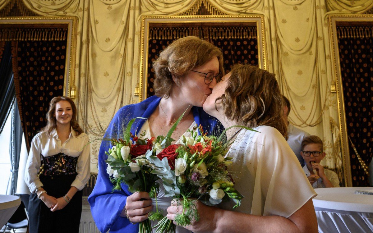 Switzerland celebrates its first same-sex marriage |  world and science