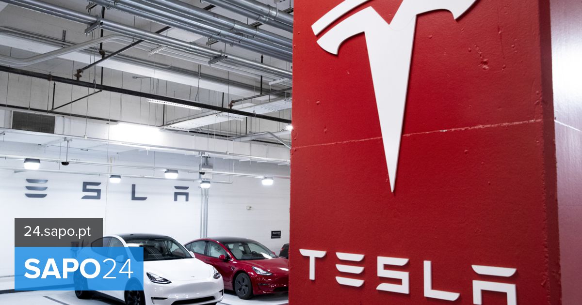 California regulator accuses Tesla of misleading consumers