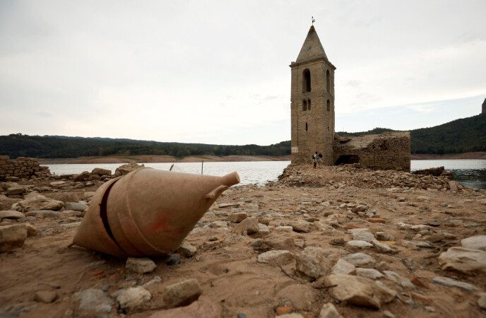 Appearance: The ruins of the 11th century Basilica di Sant Roma de São can now be clearly seen.  Photo: Reuters / NTB