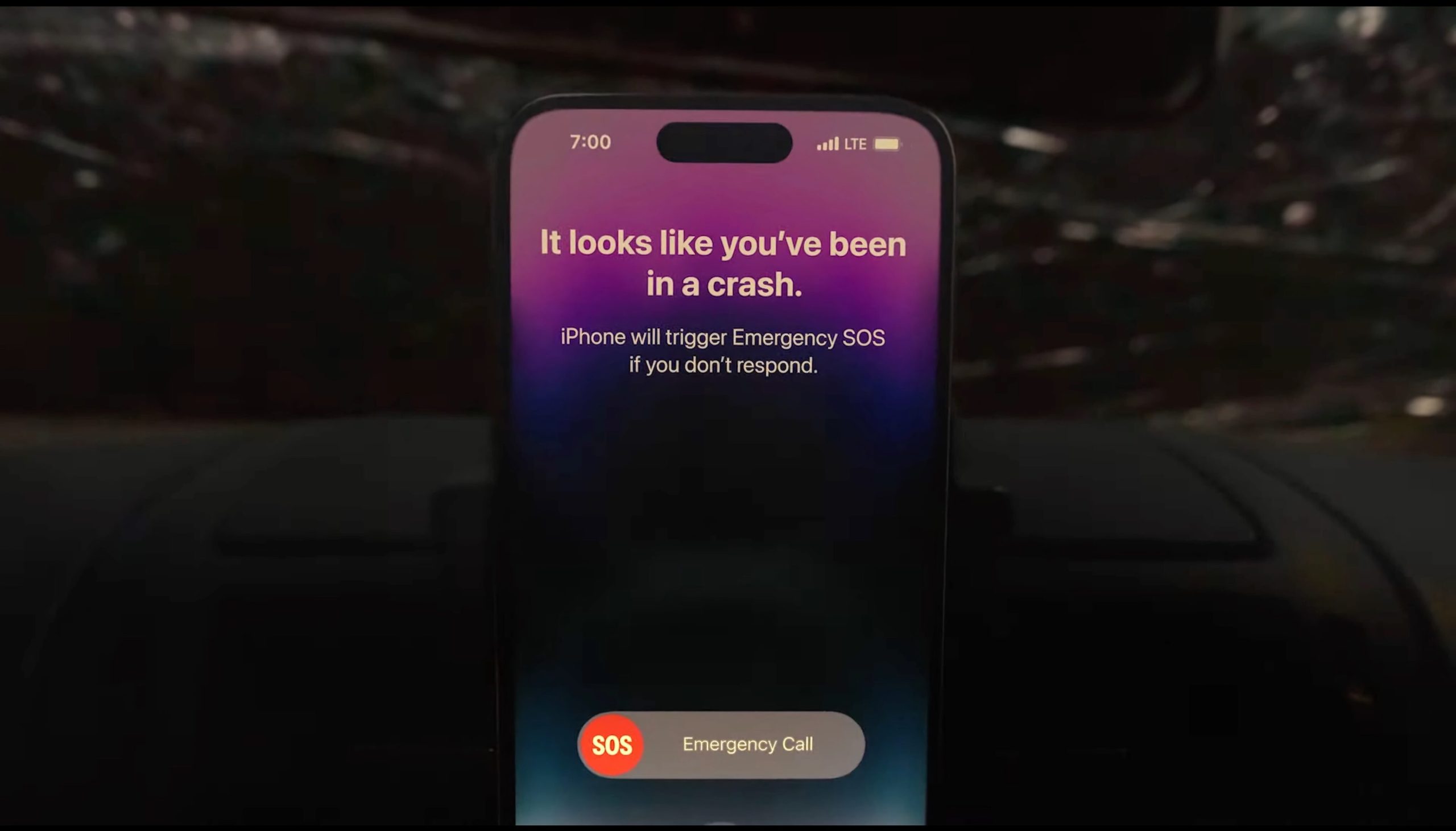 iPhone 14: Accident detection is tested in a series of crashes