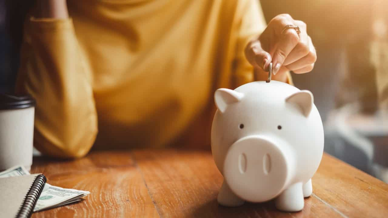  Need to save?  Nine tips to reduce your monthly budget

