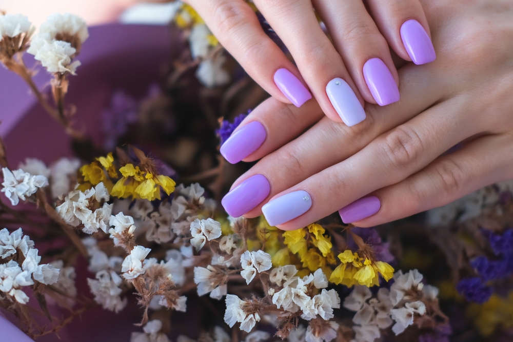 Acrylic Nail Myths: Facts vs Fiction